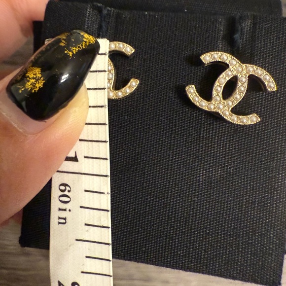 CHANEL Small Gold CC Faux Pearl Stud Earrings - Picture 5 of 8